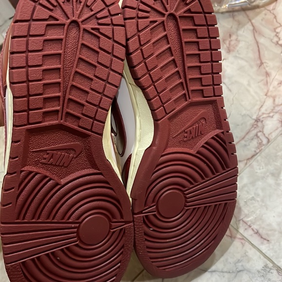 Nike women dunk low PRM fj4555-100 new team red /coconut - Picture 7 of 9